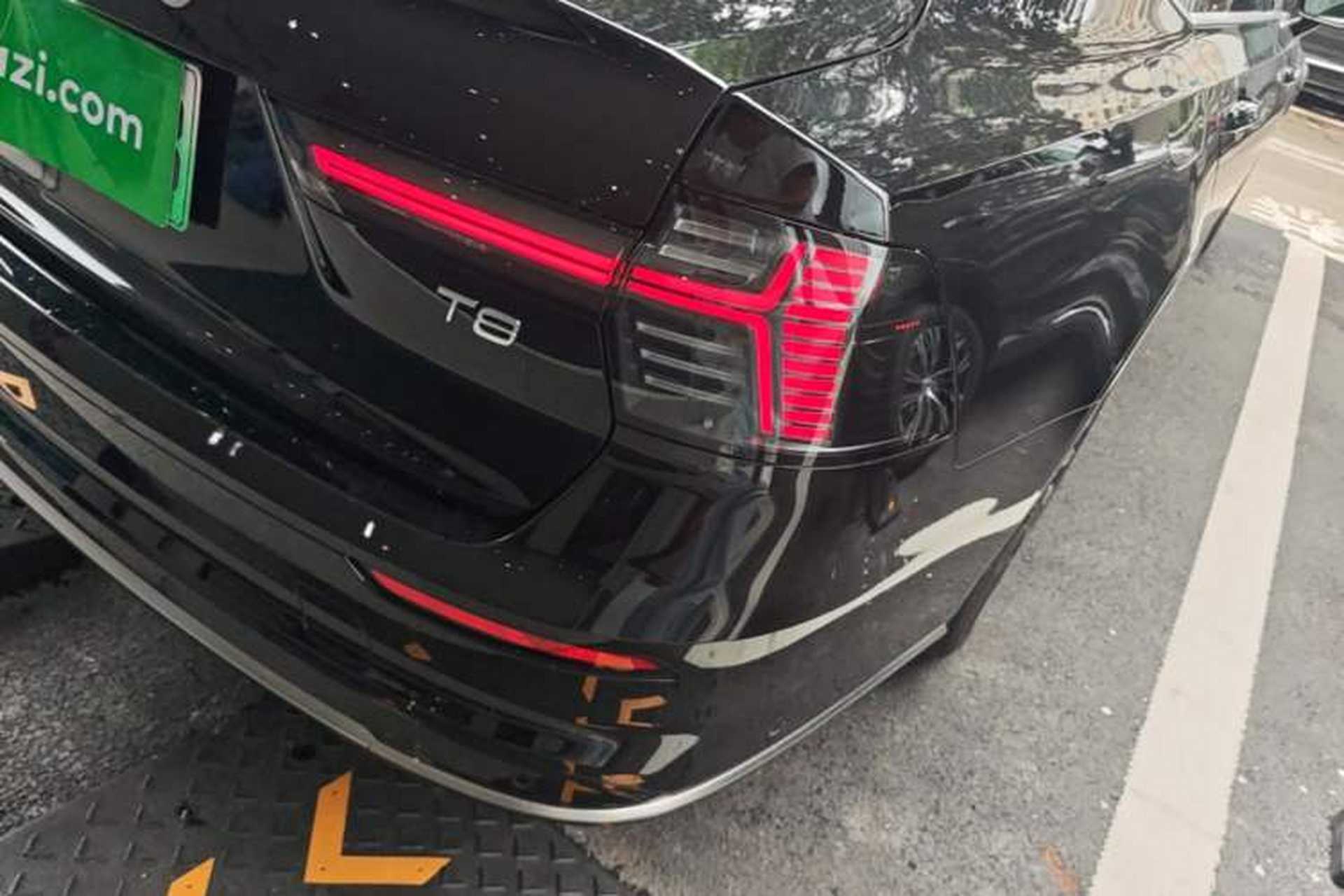 Used Volvo S90 New Energy 2026 Plug-in Hybrid Four-Wheel Drive Long-Range Luxury Smart Edition Right Rear Taillight