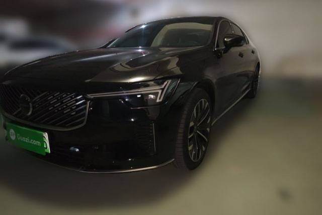 Ojetý Volvo S90 New Energy 2026 Plug-in Hybrid Four-Wheel Drive Long-Range Zhiyi Luxury Edition