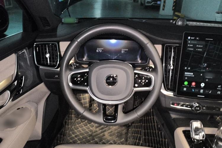 Used Volvo S90 New Energy 2026 Plug-in Hybrid Four-Wheel Drive Long-Range Luxury Smart Edition Steering Wheel