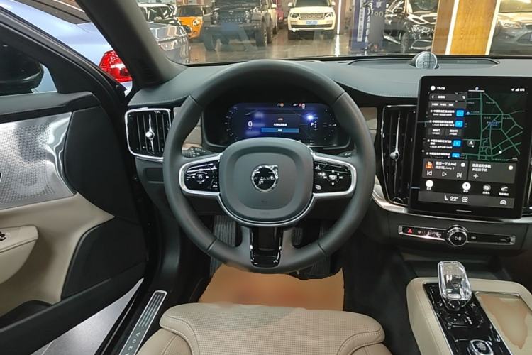Used Volvo S90 New Energy 2026 Plug-in Hybrid Four-Wheel Drive Long-Range Luxury Smart Edition Steering Wheel