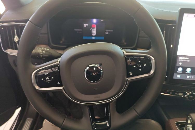 Used Volvo S90 New Energy 2026 Plug-in Hybrid Four-Wheel Drive Long-Range Zhiyi Luxury Edition Steering Wheel