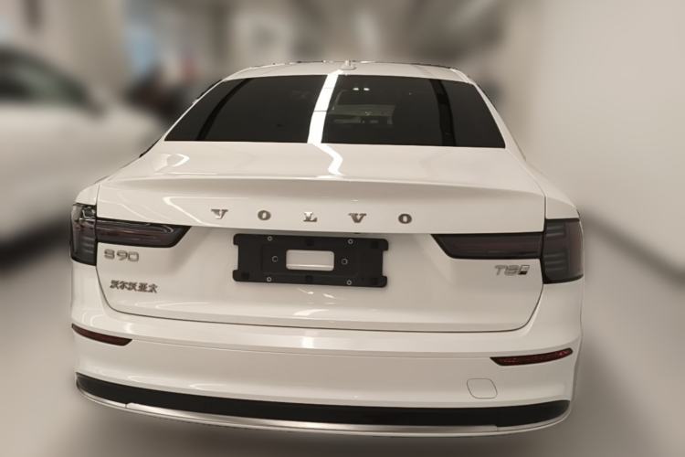 Used Volvo S90 New Energy 2026 Plug-in Hybrid Four-Wheel Drive Long-Range Luxury Smart Edition Rear