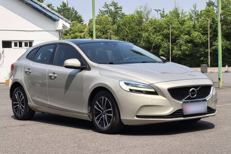 Used Volvo V40 2018 T3 Zhiyi Edition Exterior 1