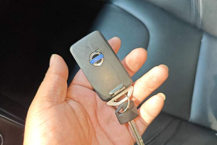 Used Volvo V40 2014 2.0T Zhiya Edition Interior 1