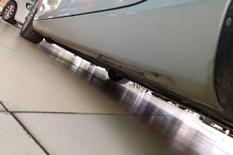 Used Volvo V40 2014 2.0T Zhiya Edition Left Side Sill