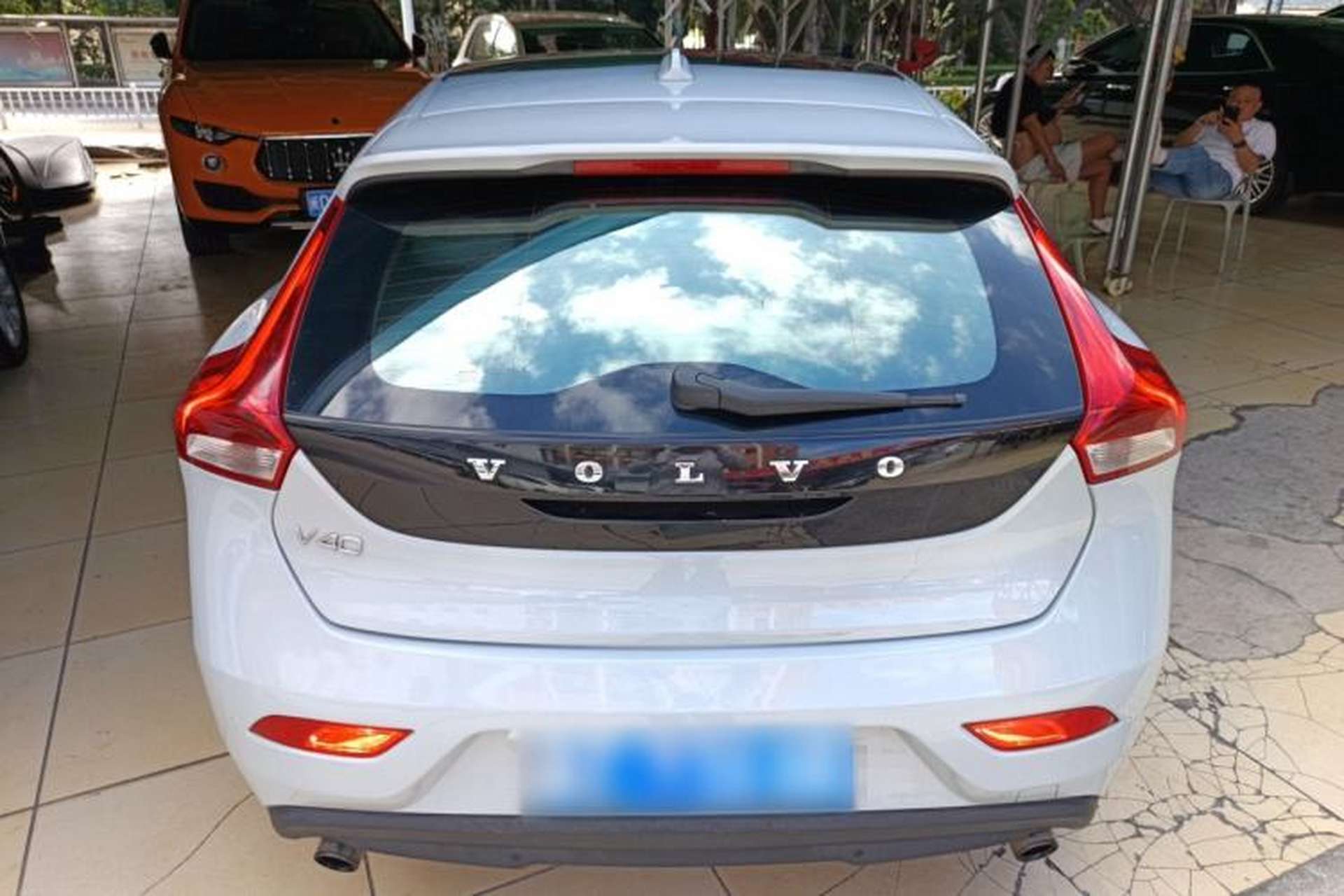 Used Volvo V40 2014 2.0T Zhiya Edition Rear