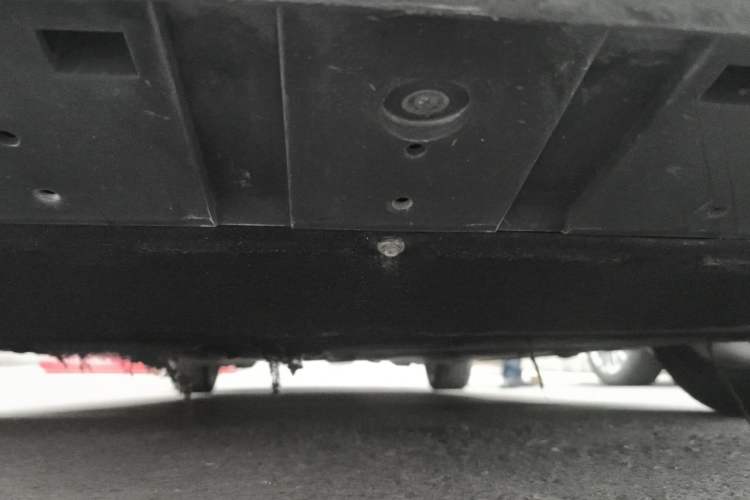 Used Volvo V40 2013 2.0T Zhiyi Edition Chassis Front