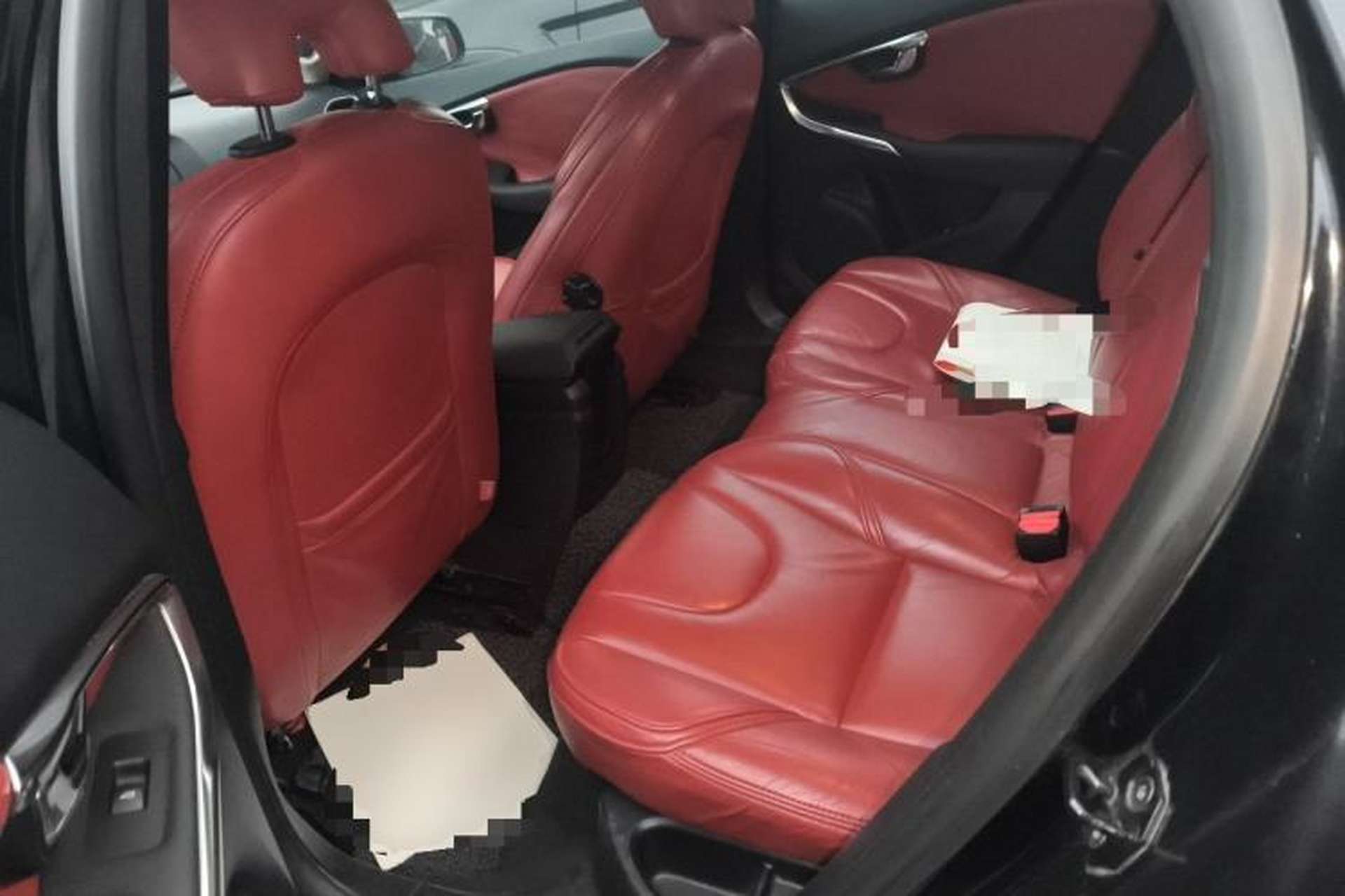 Used Volvo V40 2013 2.0T Zhiyi Edition Left Rear Seat