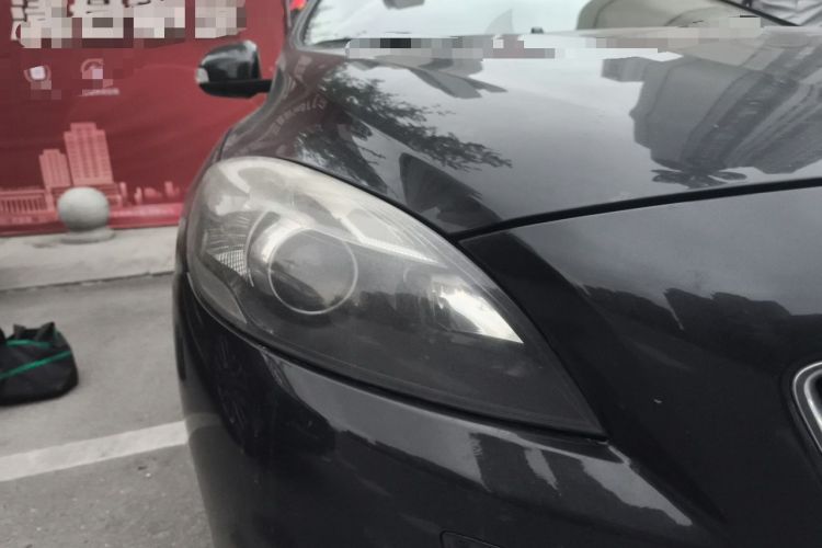 Used Volvo V40 2013 2.0T Zhiyi Edition Right Front Headlight