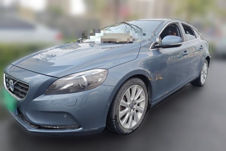 Used Volvo V40 2013 2.0T Zhiya Edition Guazi used car, China used car export, Used car for sale, Used  cars, Cheapest cars for sale