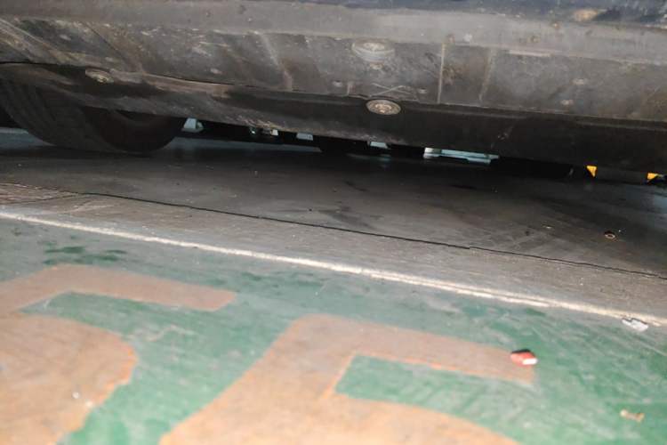 Used Volvo V40 2013 2.0T Zhiya Edition Chassis Front