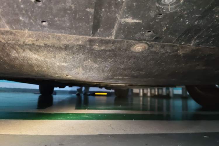 Used Volvo V40 2013 2.0T Zhiya Edition Chassis Front