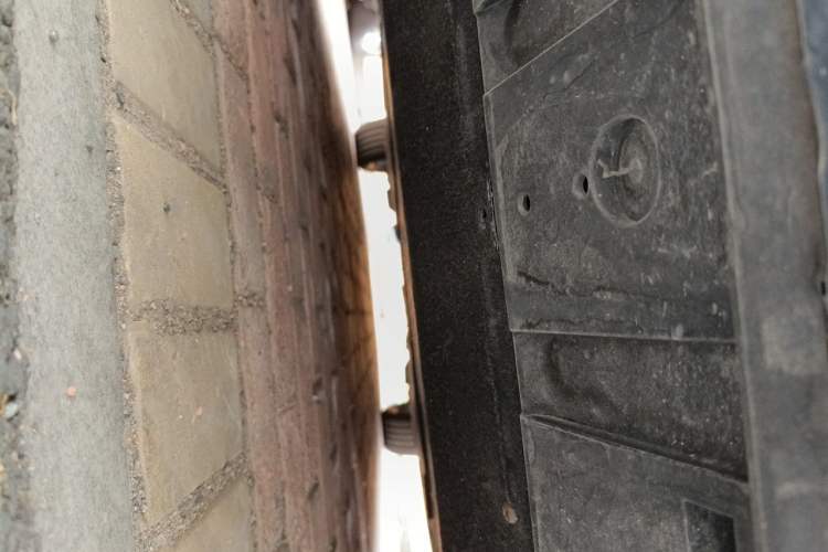 Used Volvo V40 2013 2.0T Zhiyi Edition Chassis Front