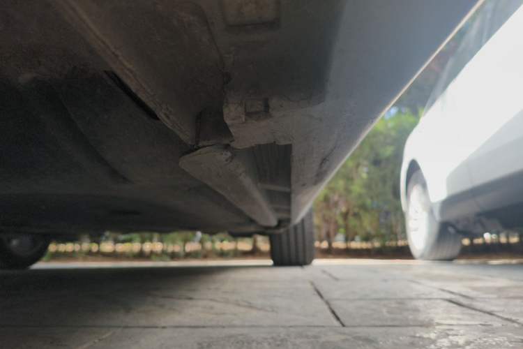 Used Volvo V40 2013 2.0T Zhiya Edition Chassis Front Left