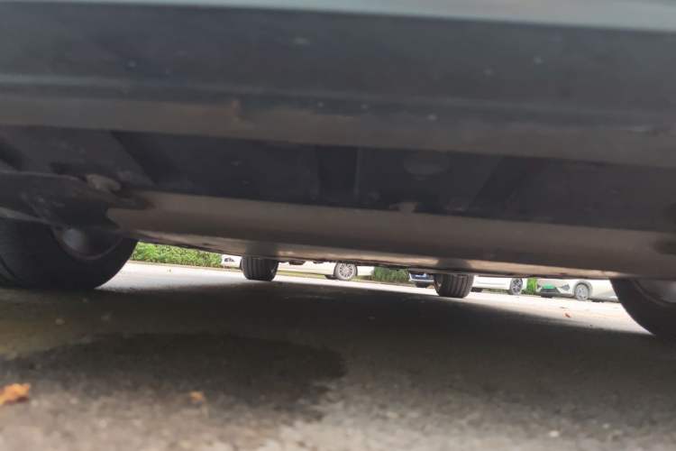 Used Volvo V40 2013 T5 Prestige Edition Chassis Front