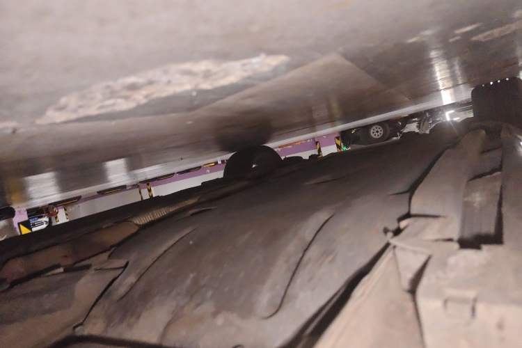 Used Volvo V40 2013 2.0T Zhiyi Edition Chassis Front Right