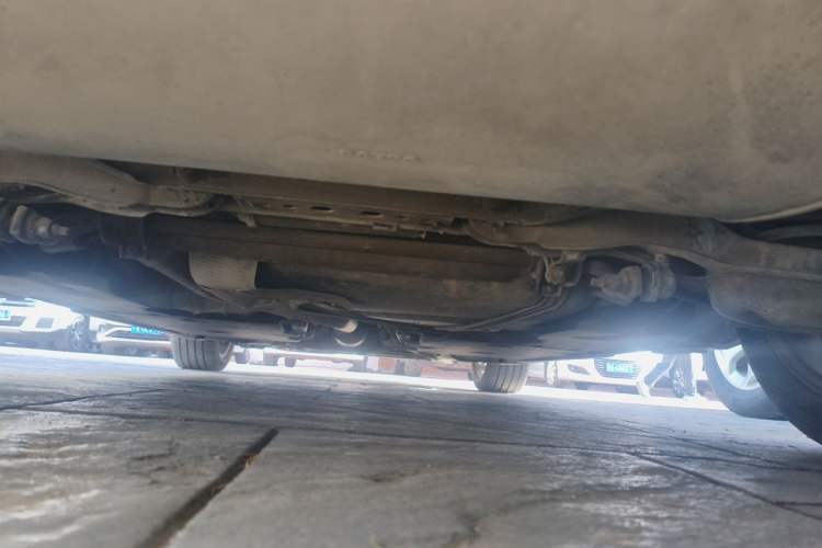 Used Volvo V40 2013 2.0T Zhiya Edition Chassis Rear