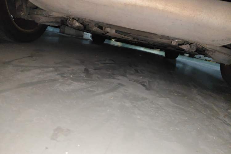 Used Volvo V40 2013 2.0T Zhiya Edition Chassis Rear
