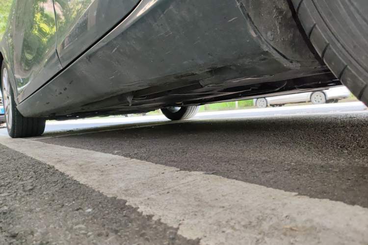 Used Volvo V40 2013 2.0T Zhiya Edition Chassis Rear Left