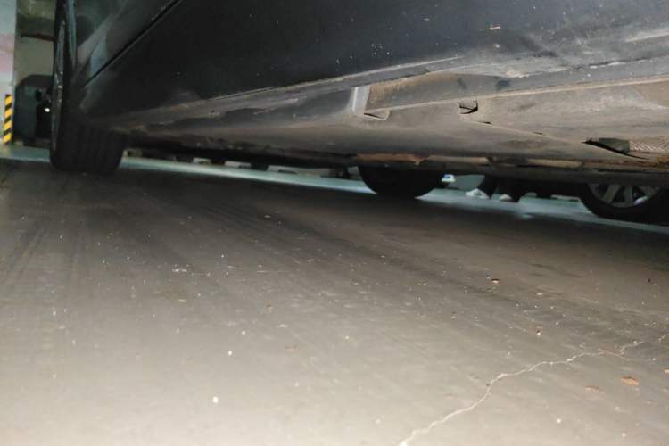 Used Volvo V40 2013 2.0T Zhiya Edition Chassis Rear Left