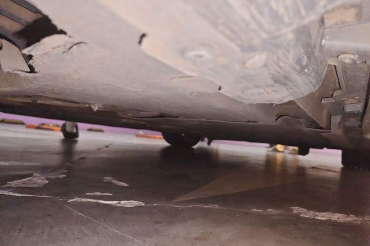 Used Volvo V40 2013 2.0T Zhiyi Edition Chassis Rear Right