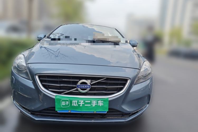 Used Volvo V40 2013 2.0T Zhiya Edition Front