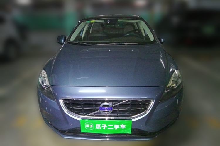 Used Volvo V40 2013 2.0T Zhiya Edition Front