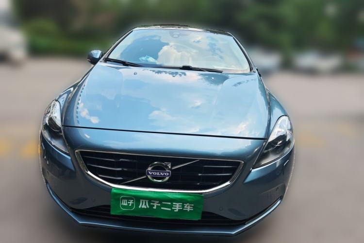 Used Volvo V40 2013 T5 Prestige Edition Front