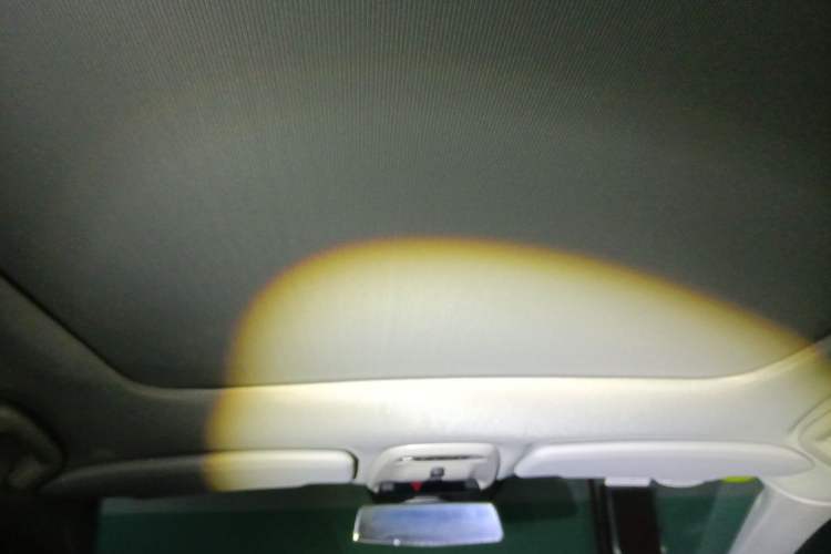 Used Volvo V40 2013 2.0T Zhiya Edition Headliner