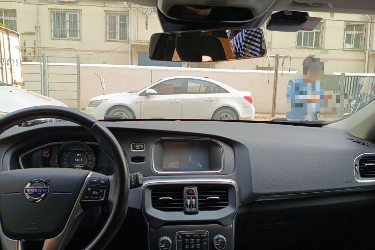 Used Volvo V40 2013 2.0T Zhiyi Edition Headliner