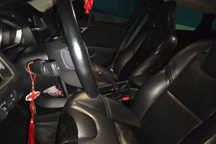 Used Volvo V40 2013 2.0T ZhiShang Version Left Front Seat