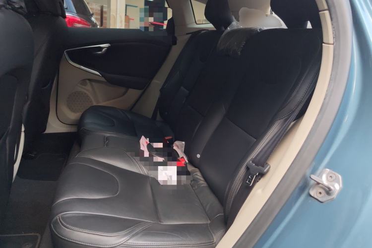 Used Volvo V40 2013 T5 Prestige Edition Left Rear Seat