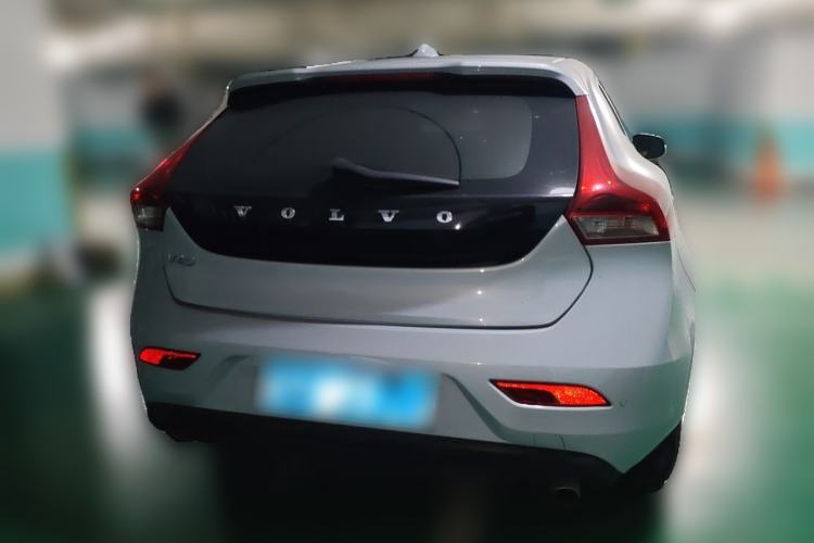 Used Volvo V40 2013 2.0T Zhiya Edition Rear