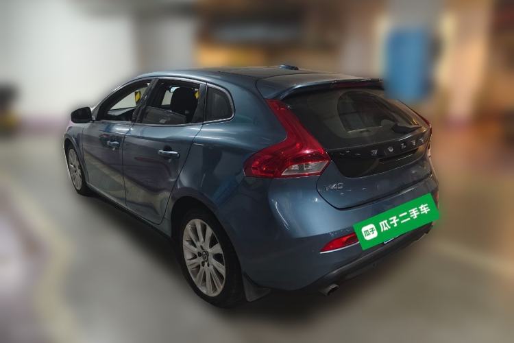 Used Volvo V40 2013 2.0T Zhiyi Edition Rear Left 45 Deg