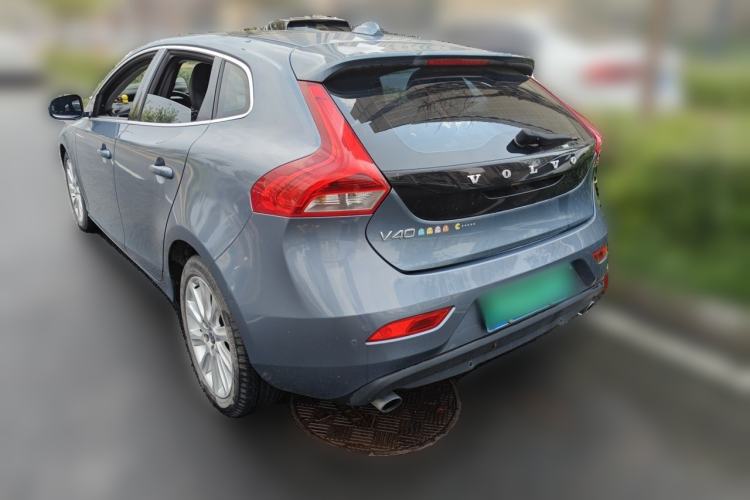 Used Volvo V40 2013 2.0T Zhiya Edition Rear Left 45 Deg