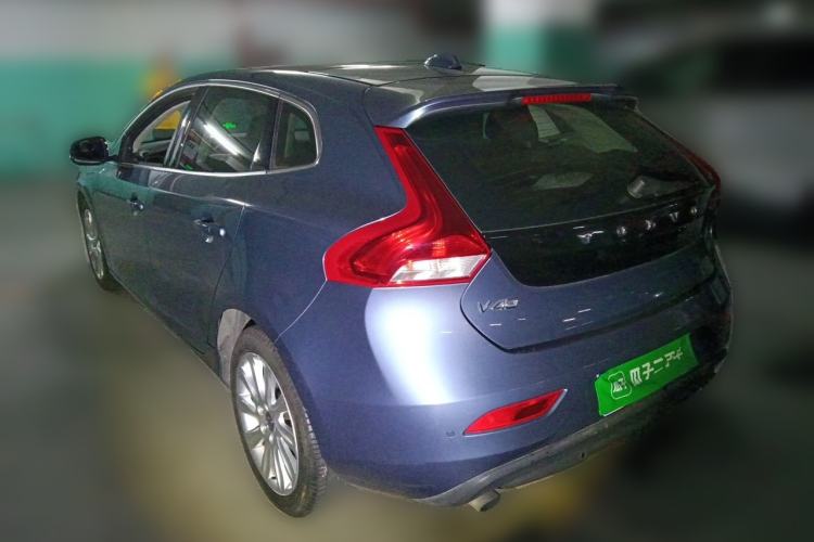 Used Volvo V40 2013 2.0T Zhiya Edition Rear Left 45 Deg