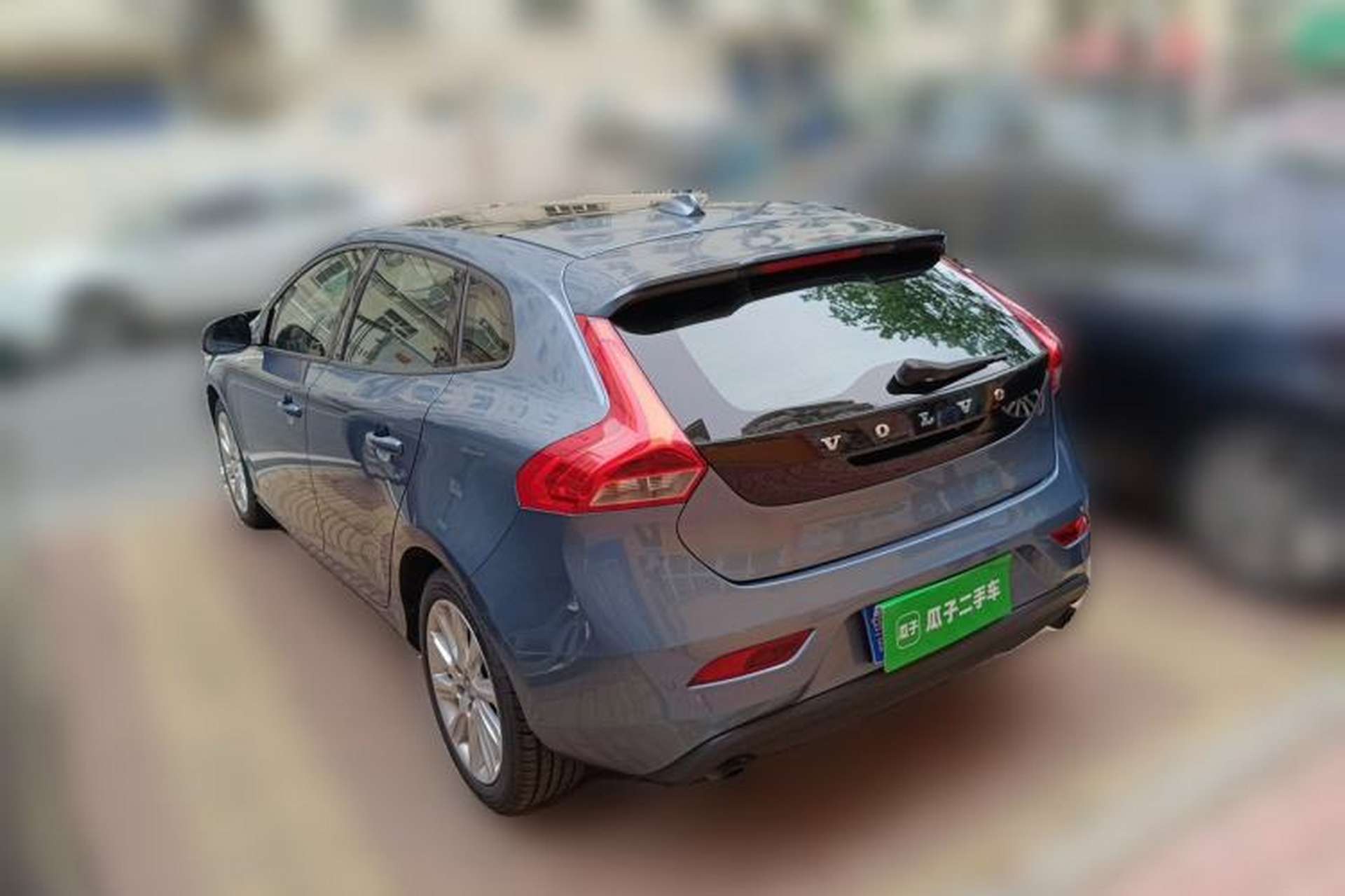 Used Volvo V40 2013 2.0T Zhiyi Edition Rear Left 45 Deg