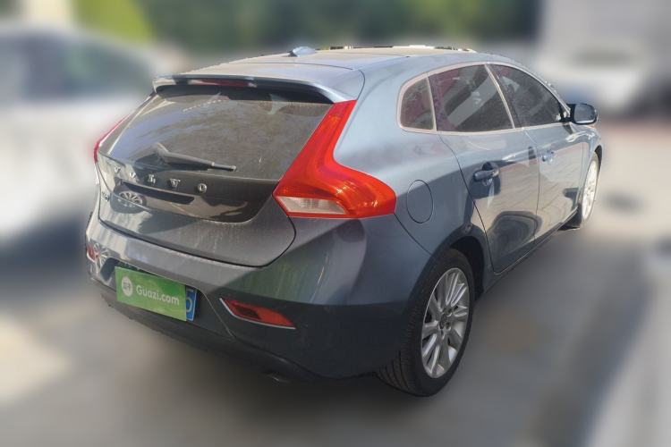 Used Volvo V40 2013 2.0T Zhiya Edition Rear Right 45 Deg