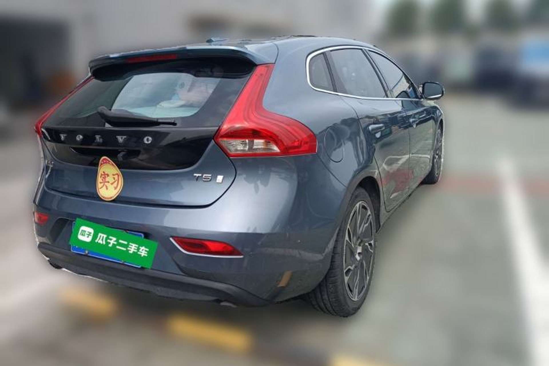 Used Volvo V40 2013 2.0T Zhiya Edition Rear Right 45 Deg