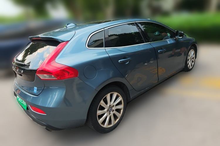 Used Volvo V40 2013 T5 Prestige Edition Rear Right 45 Deg