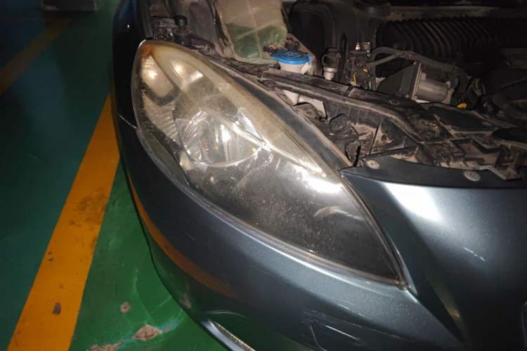 Used Volvo V40 2013 2.0T ZhiShang Version Right Front Headlight