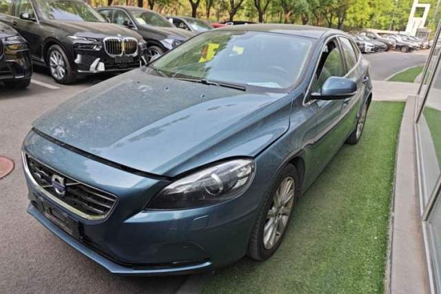 Used Volvo V40 2013 2.0T Zhiya Edition