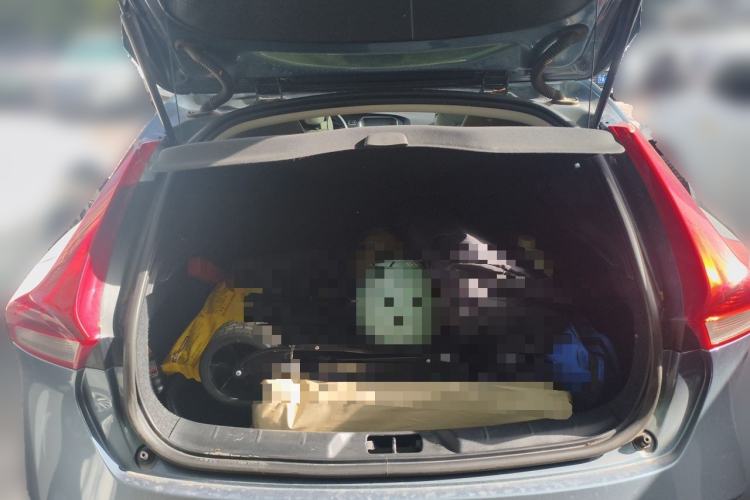 Used Volvo V40 2013 2.0T Zhiya Edition Trunk