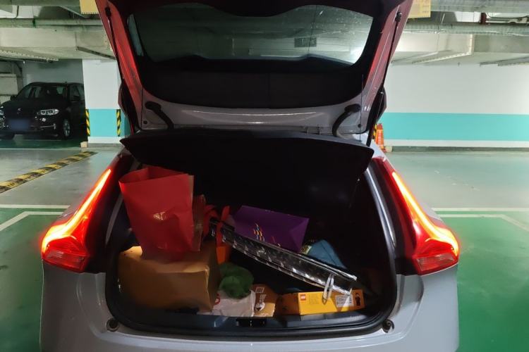 Used Volvo V40 2013 2.0T Zhiya Edition Trunk