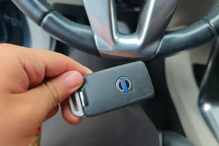 Used Volvo V40 2013 T5 Prestige Edition Vehicle Key