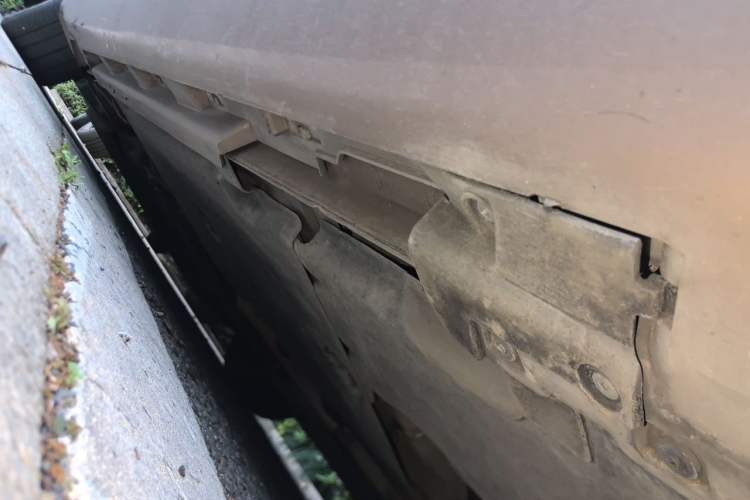 Used Volvo V40 2013 2.0T Zhiya Edition Chassis Rear Left