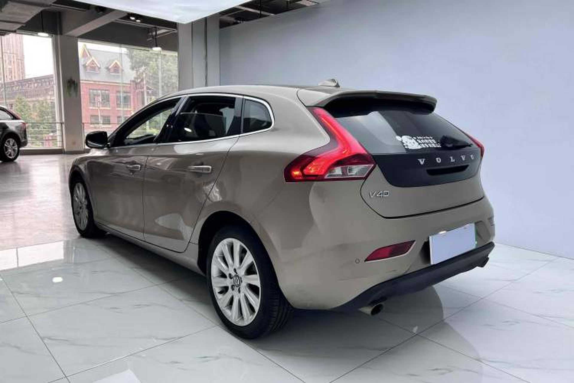 Used Volvo V40 2013 2.0T Zhiya Edition Exterior 4