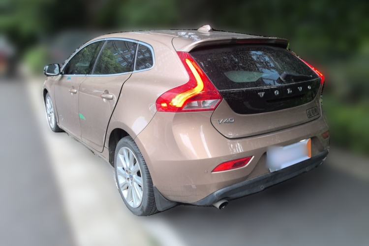 Used Volvo V40 2013 2.0T Zhiya Edition Rear Left 45 Deg