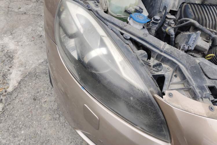 Used Volvo V40 2013 2.0T Zhiya Edition Right Front Headlight