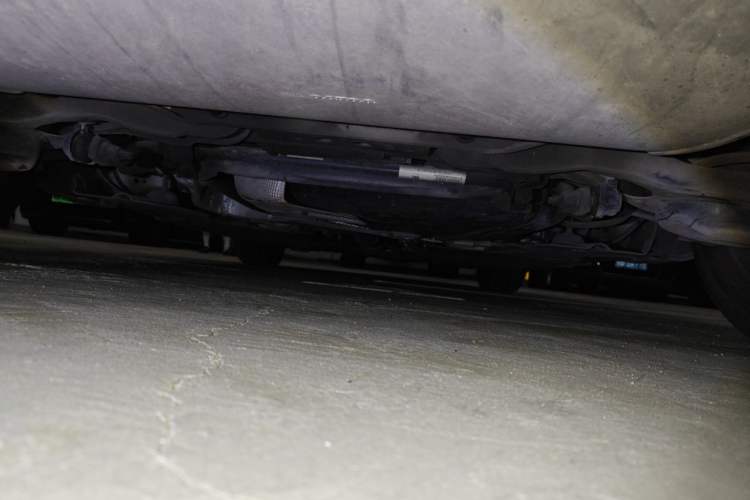 Used Volvo V40 2013 2.0T Zhiya Edition Chassis Rear
